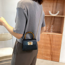 Load image into Gallery viewer, Hand Bag With Wooden Handle - LOFA-Love for Arcade

