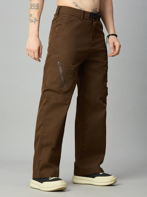 Baggy fit Tencel cargo pants for men with attached belt and utility-inspired design – right side view