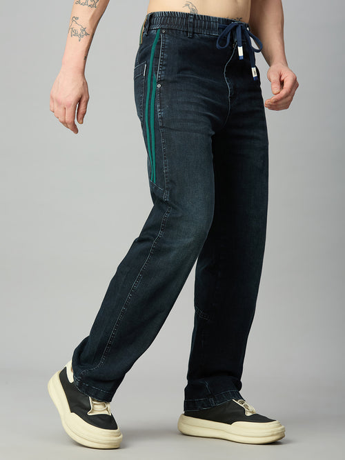 Premium men's stretch baggy jeans with elastic waist and green side stripe – right side view