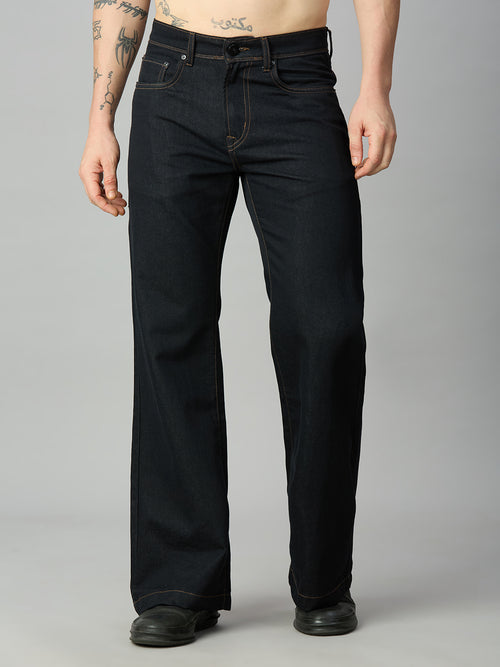 Men's deep blue bootcut denim jeans with classic five-pocket design – front view