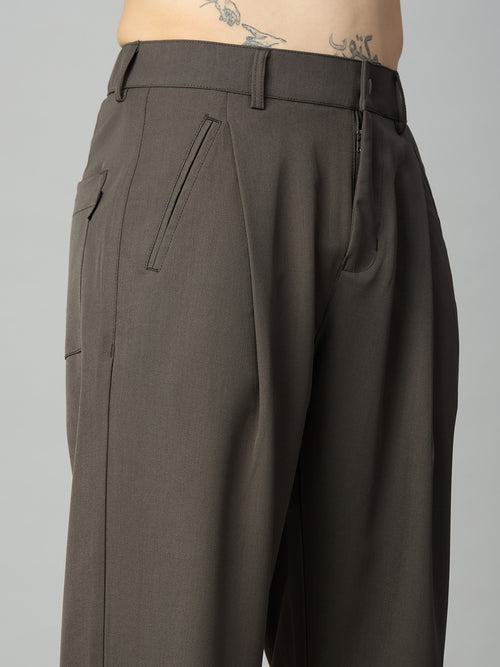 Close-up of tailored front pleat detailing