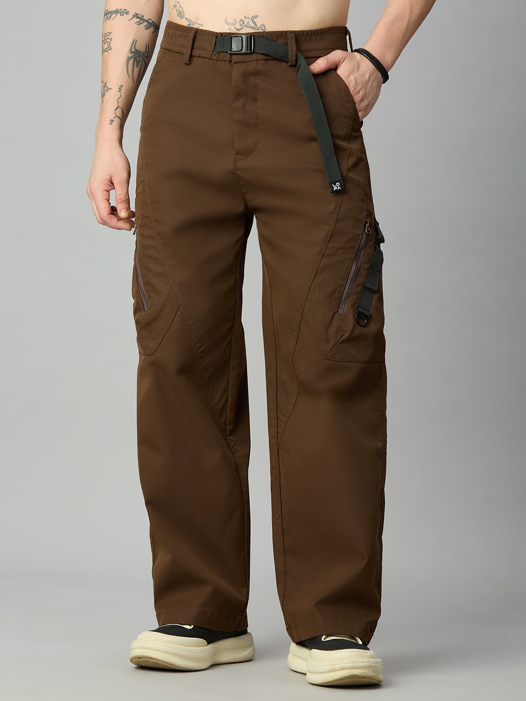 Men's baggy Tencel cargo pants with attached adjustable belt – front view