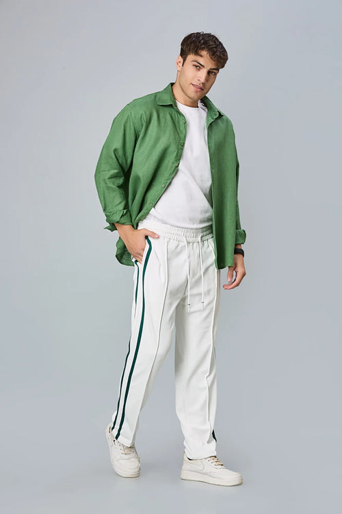 Full outfit look with LOFA men’s white straight-fit active pants – versatile for casual, travel, and everyday comfort.